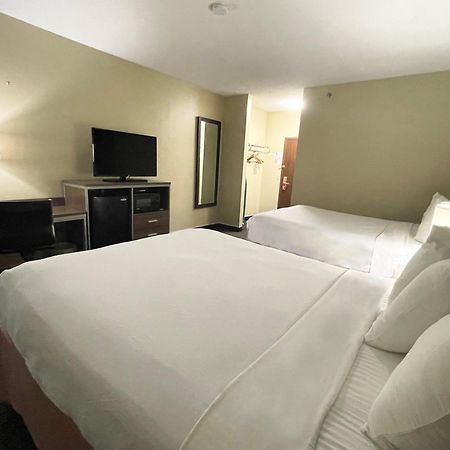 Super 8 By Wyndham St Charles Hotel Saint Charles Luaran gambar