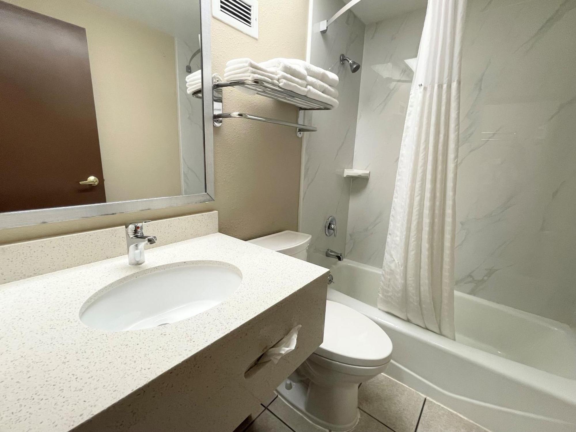 Super 8 By Wyndham St Charles Hotel Saint Charles Luaran gambar