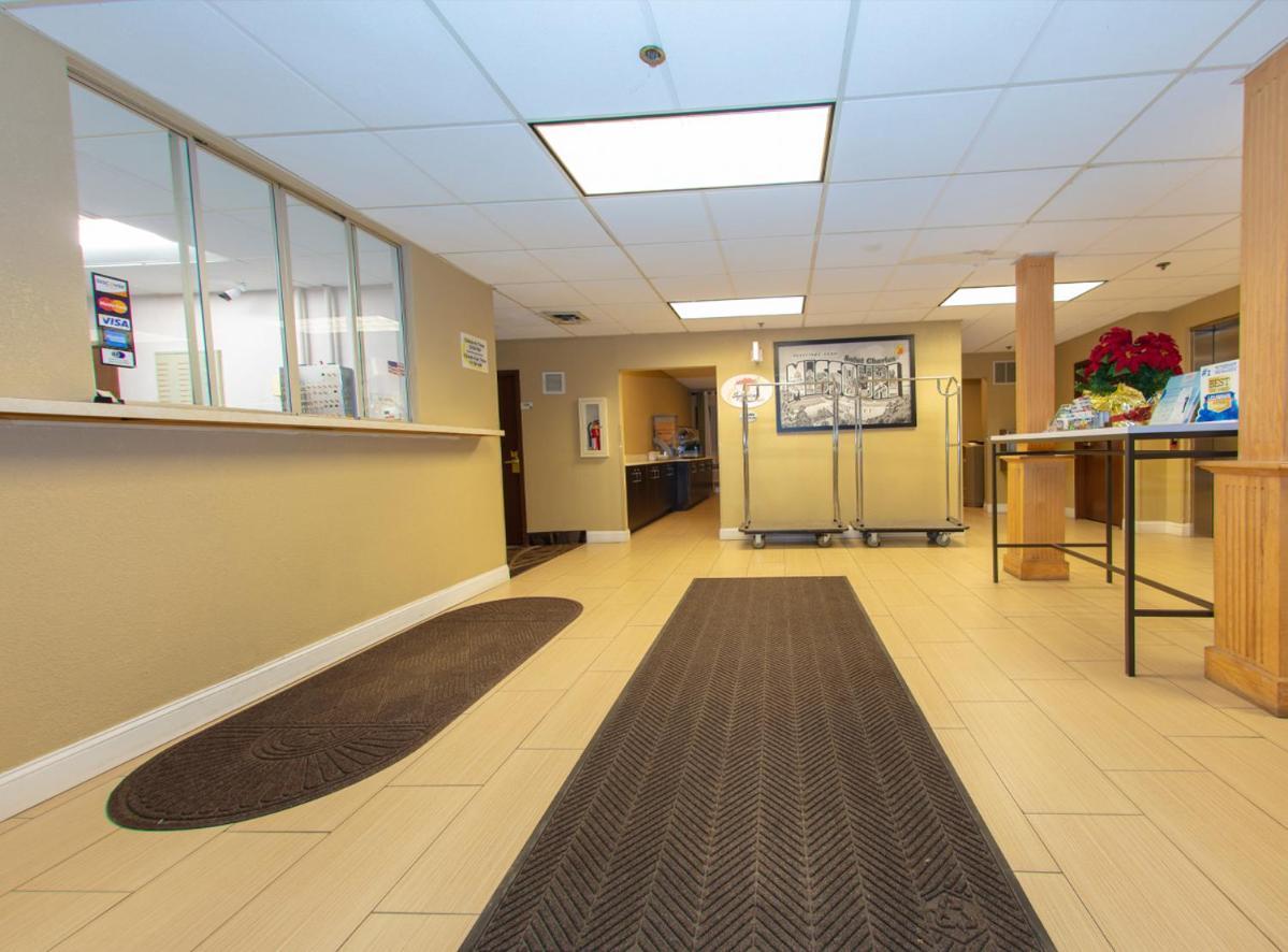 Super 8 By Wyndham St Charles Hotel Saint Charles Luaran gambar